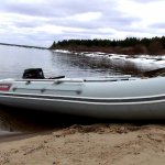 ПЕРВЫЙ ВЫХОД НА ВОДУ / МНОГО УТКИ! / ОБКАТКА МОТОРА Hidea 9,8+Таймень 340 НДНД / НАедине с тайгой
